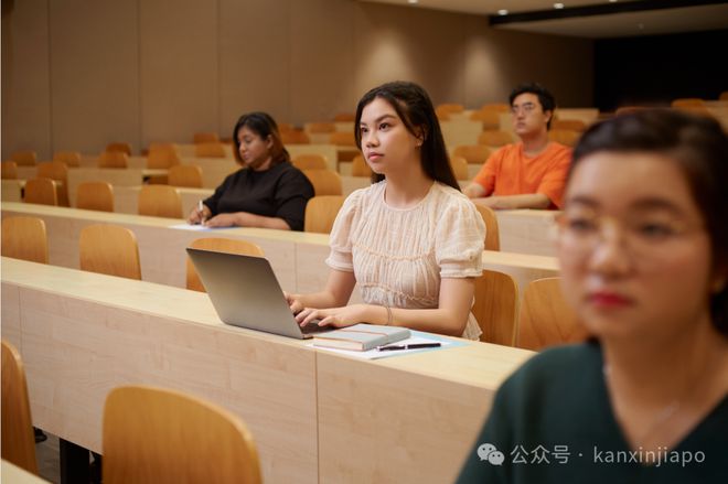 天博体育官方平台入口不用考也能读顶尖大学的 MBA 就在新加坡！(图5)